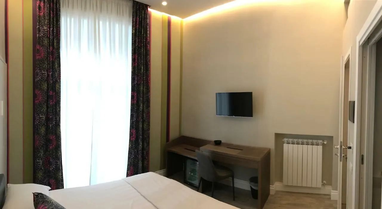 Ambra Noblesse Bed and Breakfast Napels 0*,  Italië