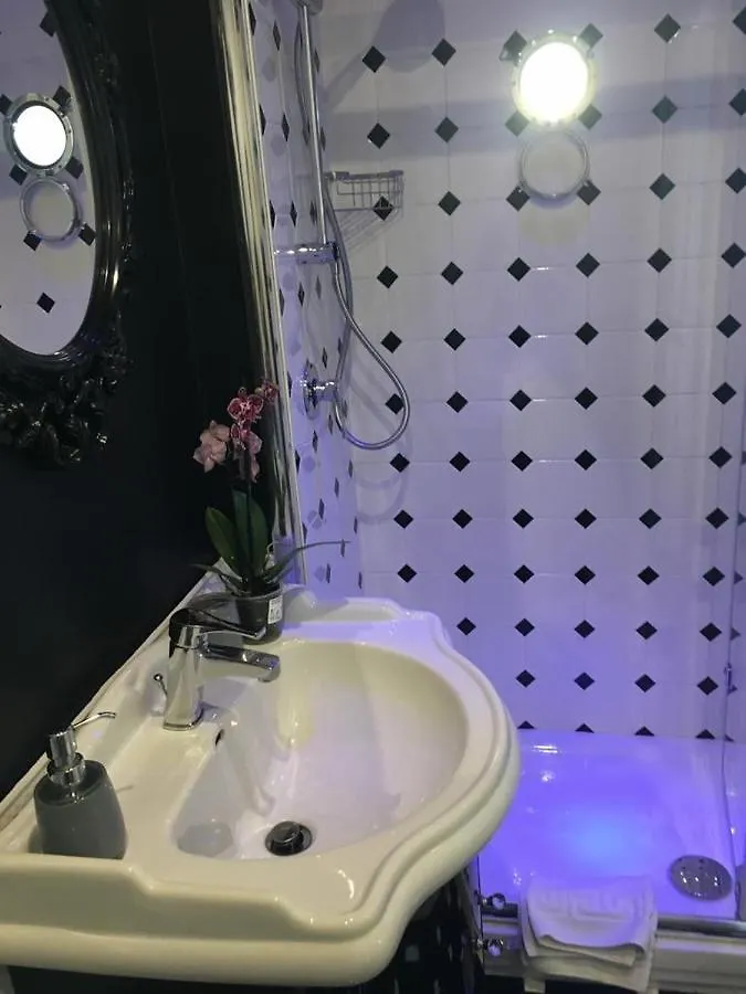 Bed and Breakfast Ambra Noblesse Neapol