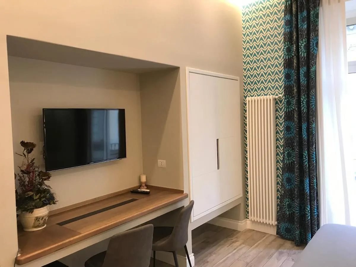 ナポリ Ambra Noblesse Bed & Breakfast