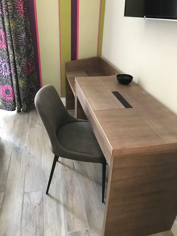 Ambra Noblesse Bed & Breakfast Naples 0*,